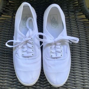 Authentic Lo Pro White Vans Sneakers Like New